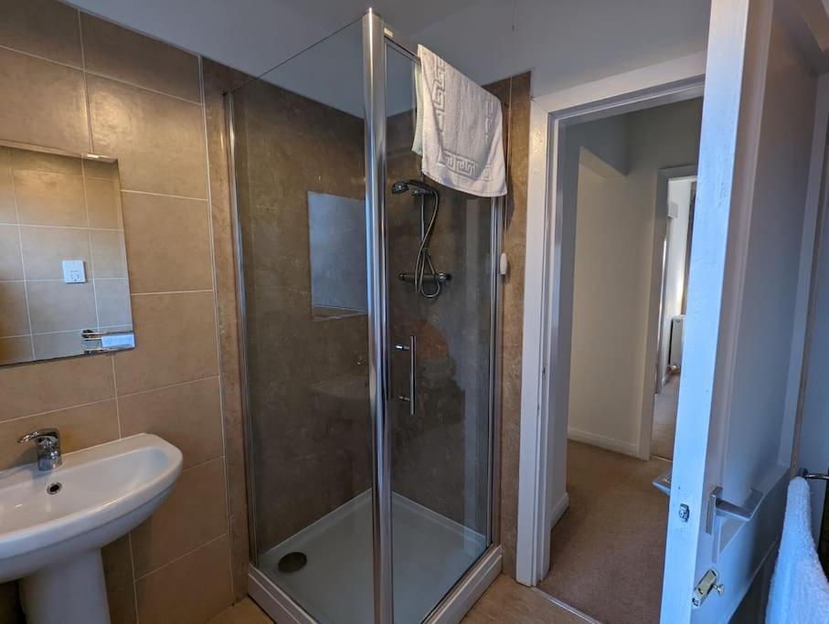 Two Bedroom Flat In Bridge Of Allan, Stirling Eksteriør billede